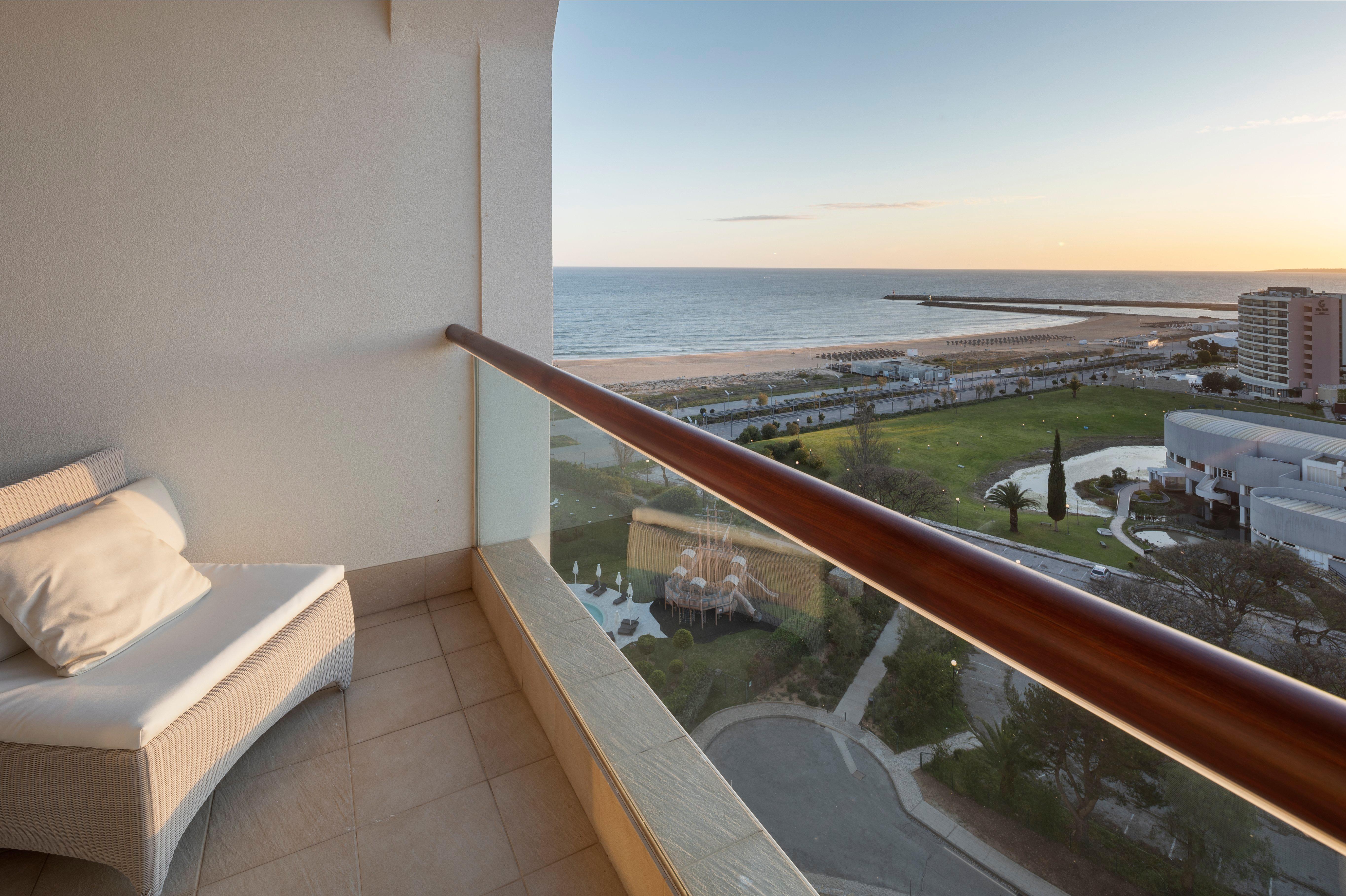 Crowne Plaza Vilamoura - Algarve By Ihg Eksteriør bilde A balcony