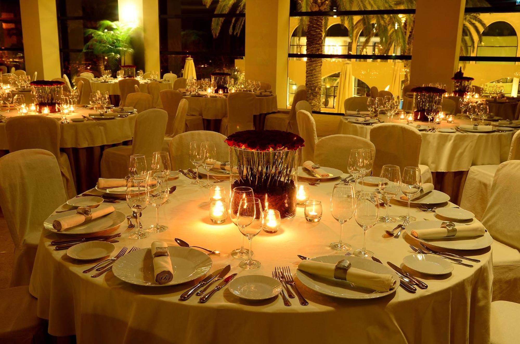 Crowne Plaza Vilamoura - Algarve By Ihg Eksteriør bilde A table set for a formal dinner